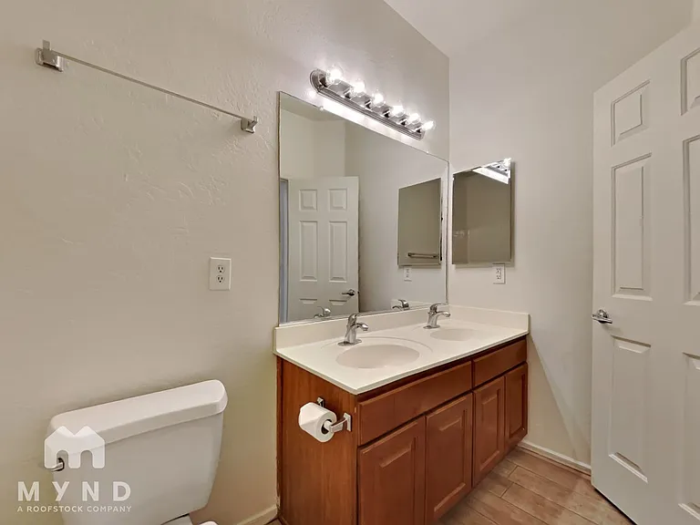 9303 W Raymond St — Photo 18