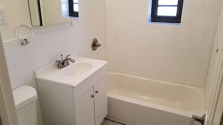 Rented by Realty Queens LLC