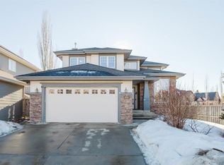 3547 McLay Cres NW, Edmonton, AB T6R 0C4
