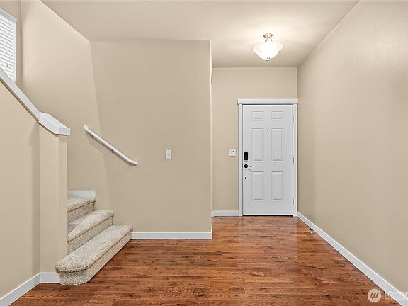 4th image of 3443 52nd Avenue E