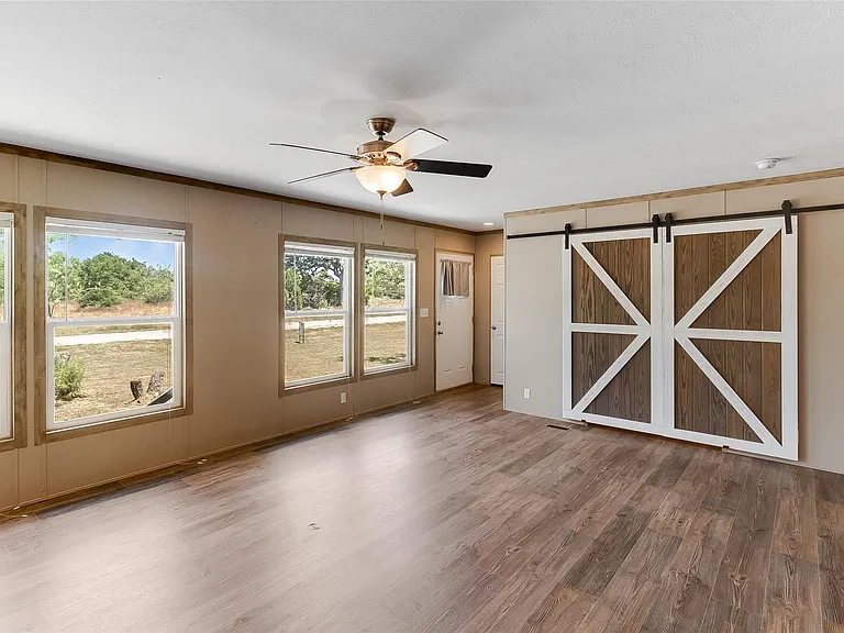 1310 Industrial Blvd — Photo 4
