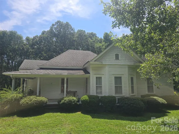 130 Shiloh Rd, Troy, NC 27371