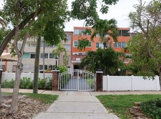 Chancellor Hall Condo, North Miami Beach, FL 33162