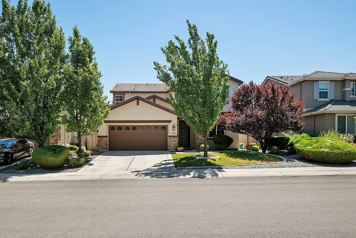 Building Photo - 10830 Pebble Hill Dr