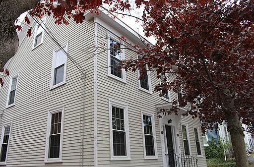 3rd image of 33 Bromfield St #35