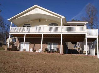 118 Bayview Dr, Eddyville, KY 42038