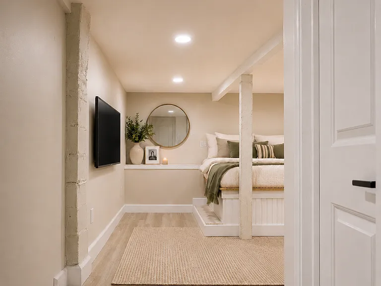 44 Barton Ave #2 — Photo 11