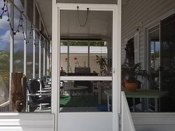 4th image of 10824 Casa Dr