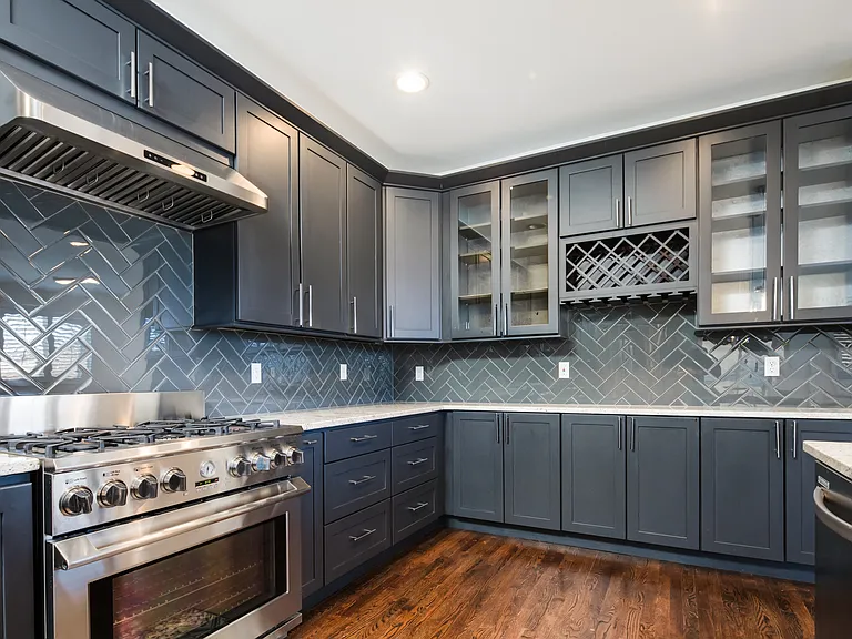 335 N Josephine St #A — Photo 11
