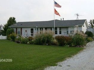 3511 E Goodenow Rd, Crete, IL 60417