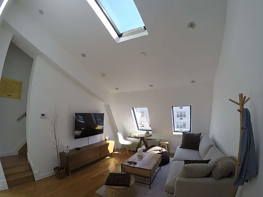 Rented by Realmart Realty LLC | media 19