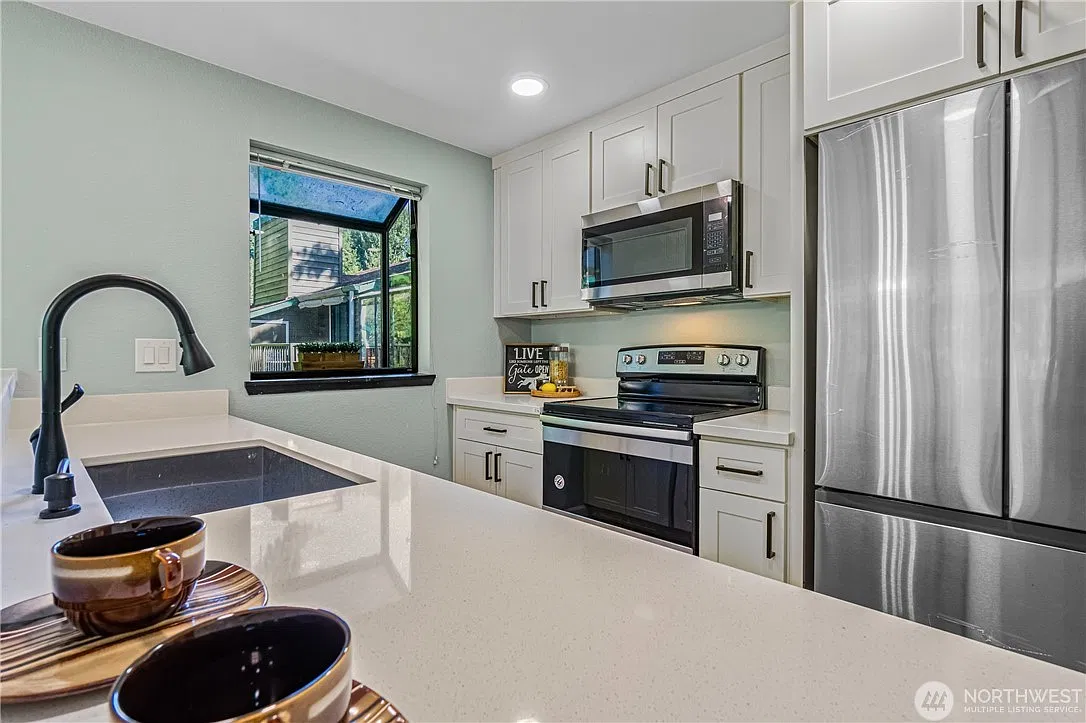 13801 Old Redmond Rd — Photo 4