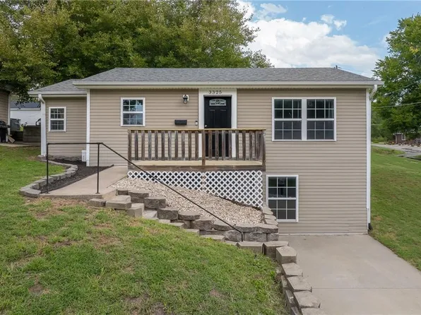 3325 Locust St, Saint Joseph, MO 64501