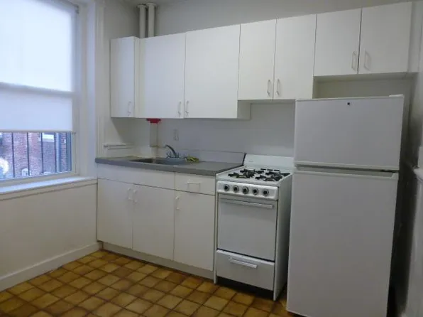 120 Warren St, Brighton, MA