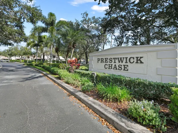 359 Prestwick Circle #4, Palm Beach Gardens, FL 33418