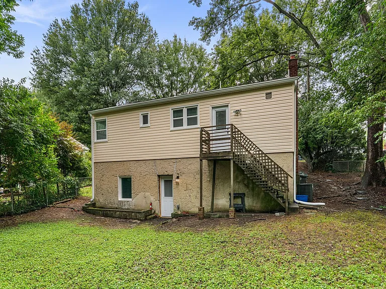 18 Grandin Cir — Photo 36