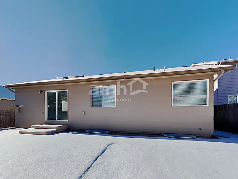 5052 Sacred Feather Dr — Photo 17