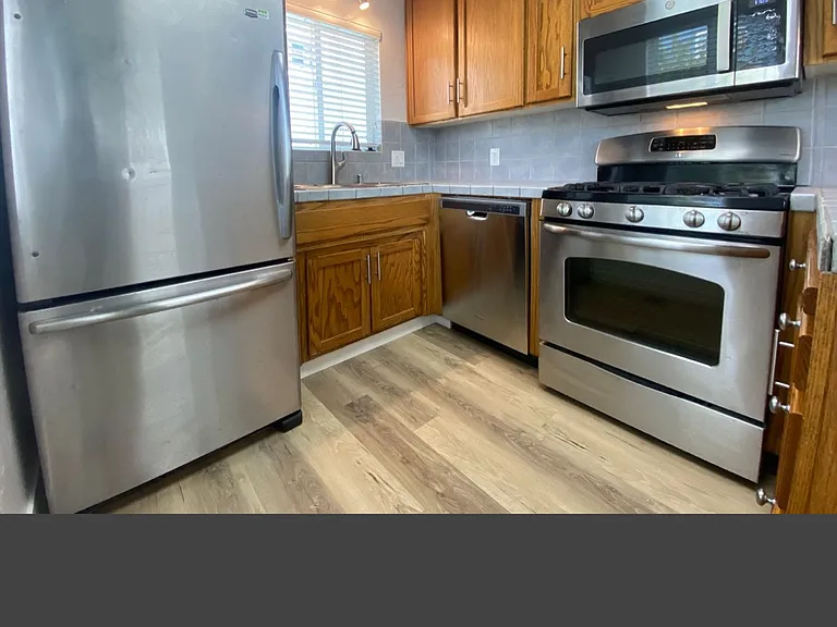 212 Treasure Island Ave — Photo 7