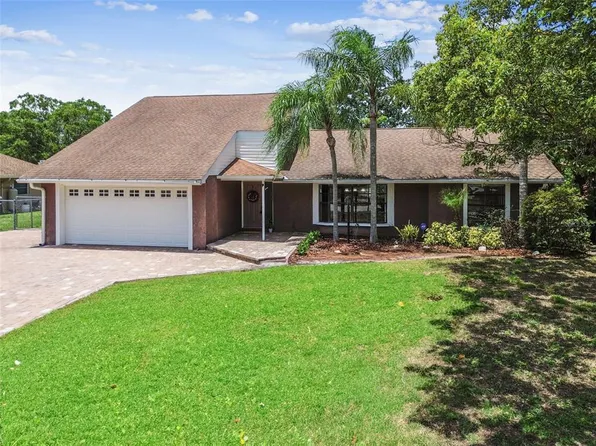 501 Chancellar Dr, Lutz, FL 33548