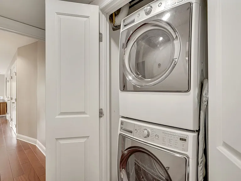 1354 Euclid St NW #402A — Photo 10