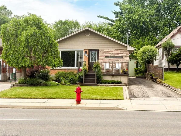 652 Upper Wentworth St, Hamilton, ON L9A 4V3