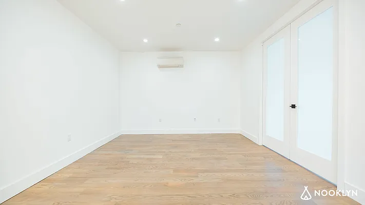 Rented by Nooklyn NYC LLC | media 37
