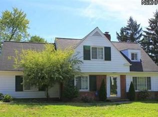 20954 Halburton Rd, Shaker heights, OH 44122