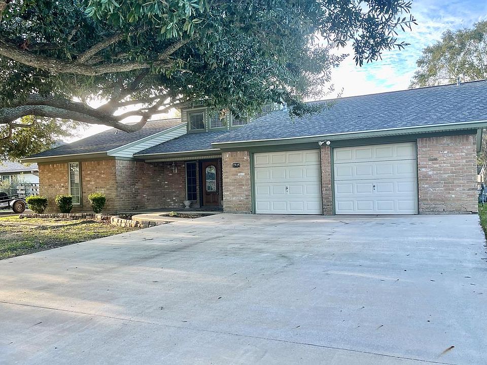 1st image of 2818 Windsor Ln