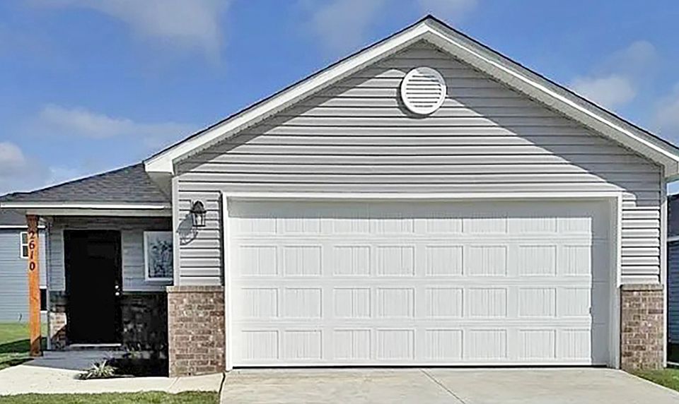 2610 E Meramec St QMI WEB RC Mitchell 0150