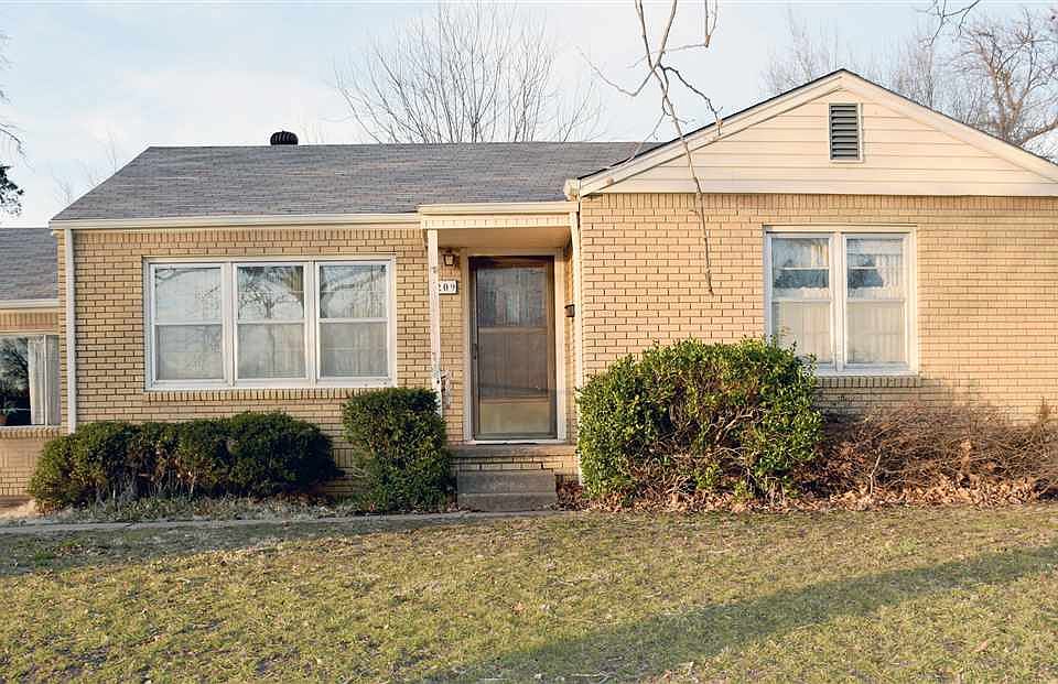 1st image of 1209 W Highland Ave
