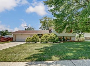 815 Carriage Hill Ln, Hamilton, OH 45013