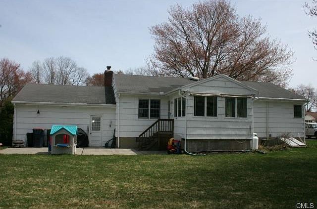 2nd image of 42 Elliott Rd