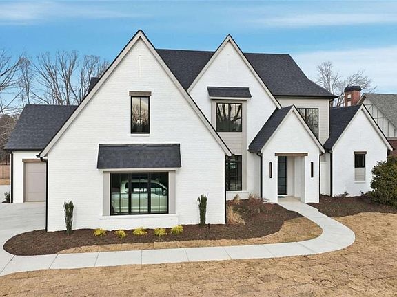 3rd image of 4632A Shirley Rd