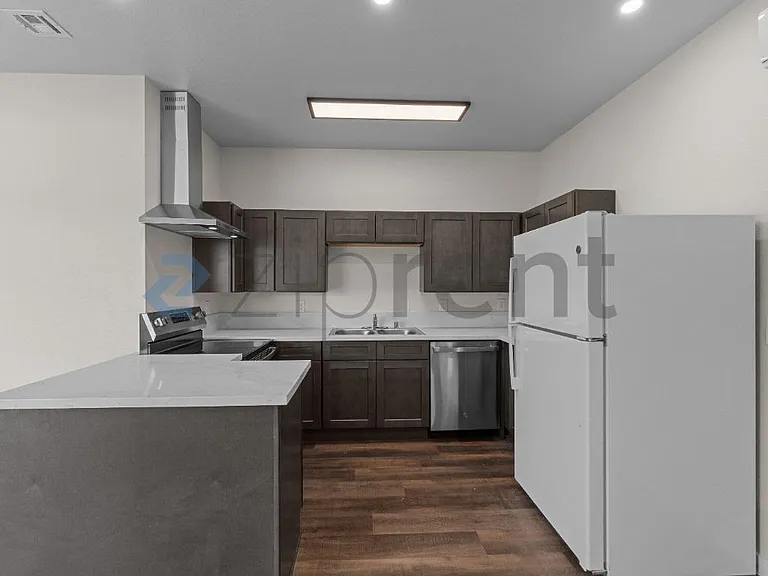 524 N 7th St #5 — Photo 7