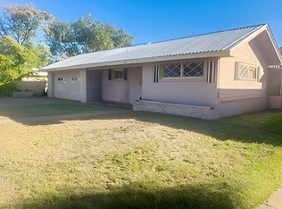 1006 Borger St, Plainview, TX 79072