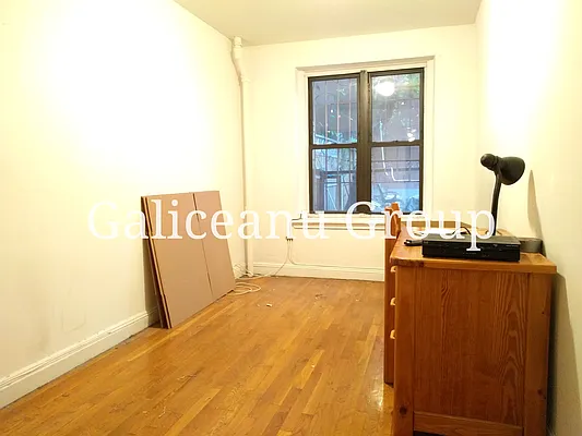 Rented by Lexington Real Estate Group | media 29