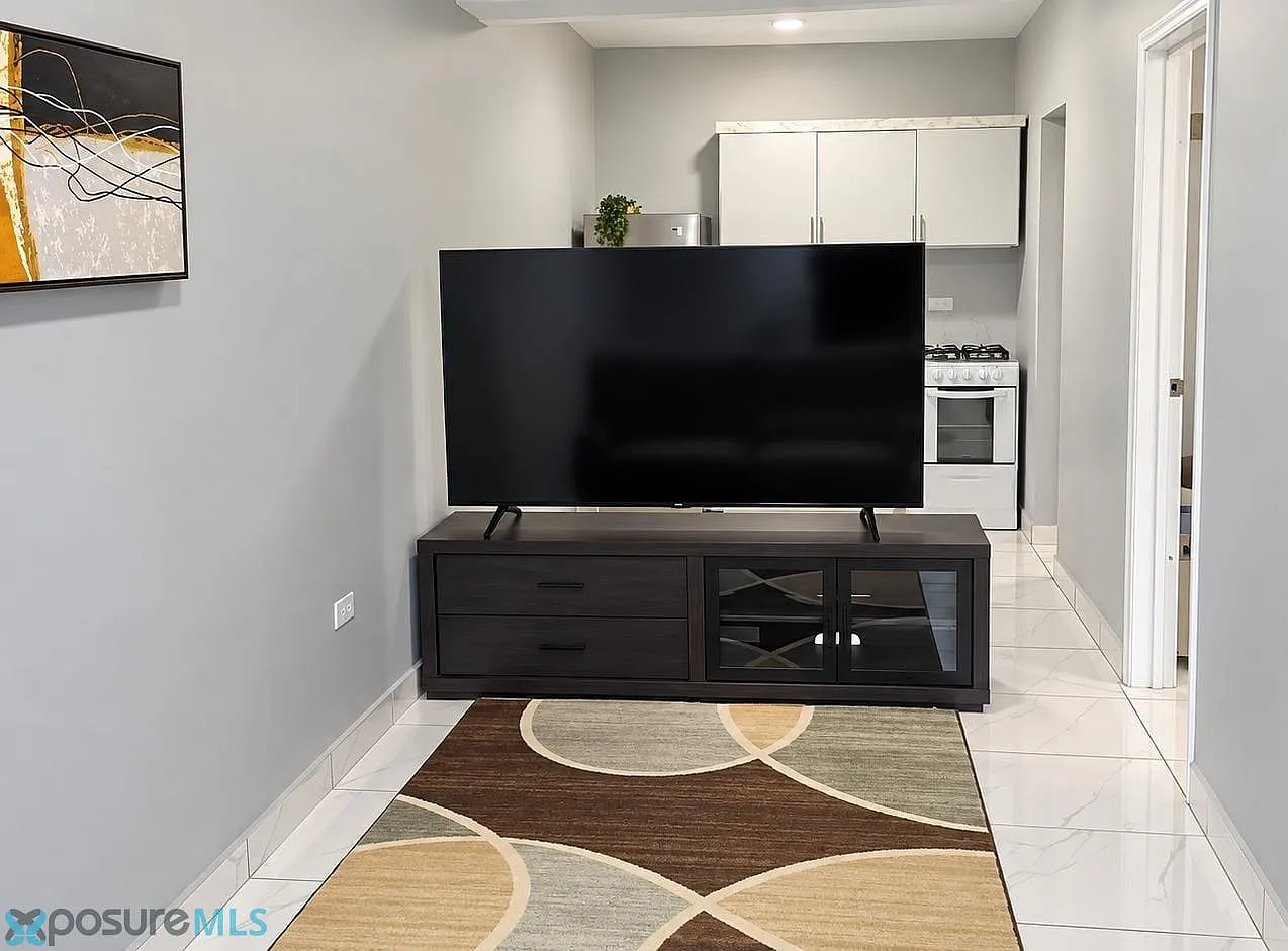 2 bed, 1.0 bath, 800 sqft, $750 — Photo 4