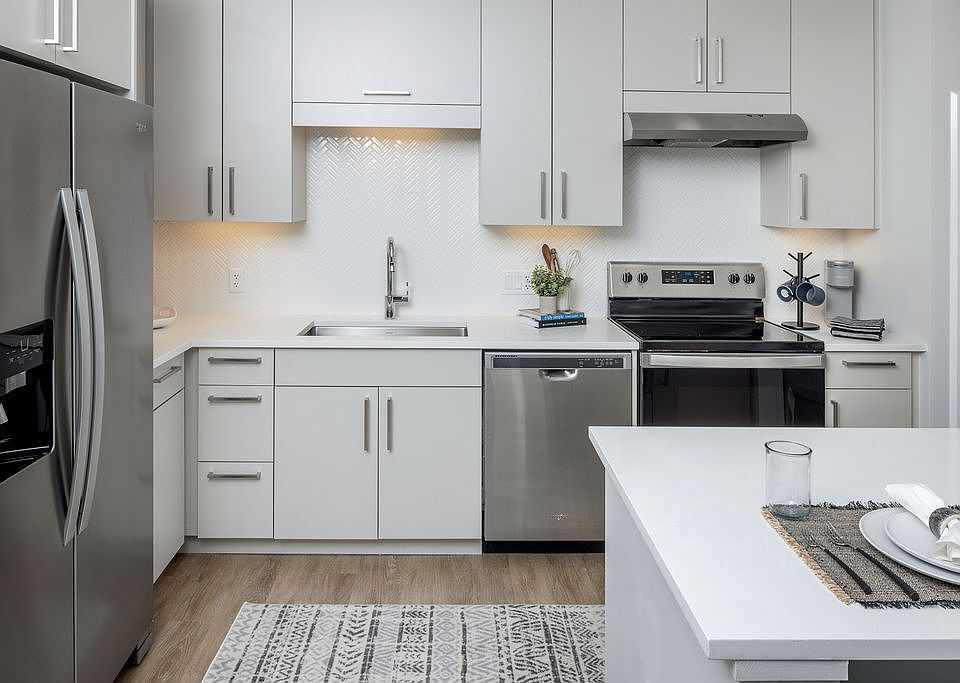1st image of 341 2nd Ave #620