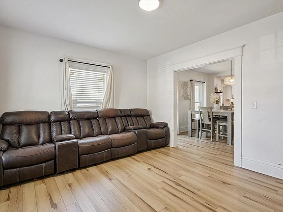4th image of 1112 Albers St SW APT 1