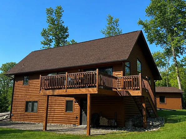 940 Maple Crest Dr NW, Hackensack, MN 56452