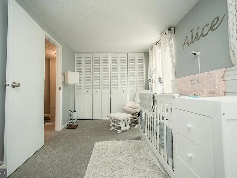 9134 Everett Ct — Photo 33
