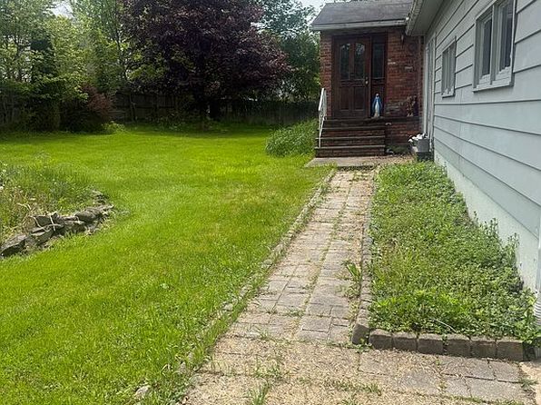 107 Hughey Dr