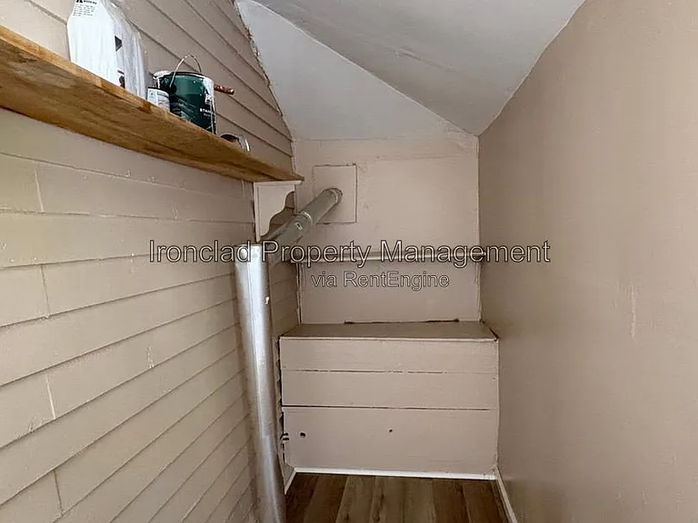 60 Lake St #2 — Photo 14