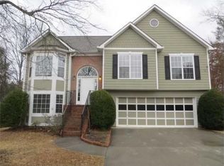 2610 Tribble Gates Dr, Loganville, GA 30052