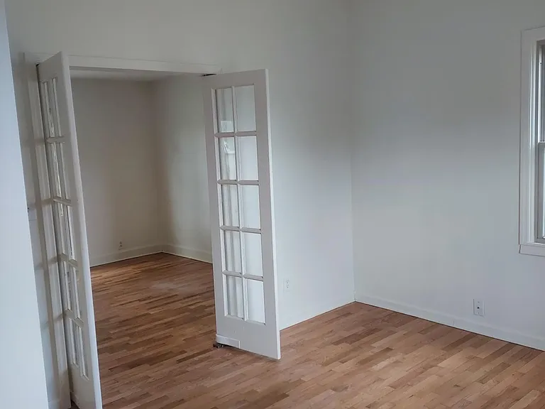 403 S Somerset St — Photo 17