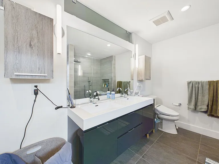 1335 S Garnet St — Photo 65