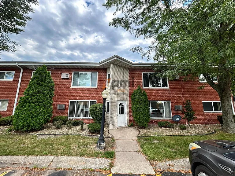 111 Harrington Ave #9 — Photo 1
