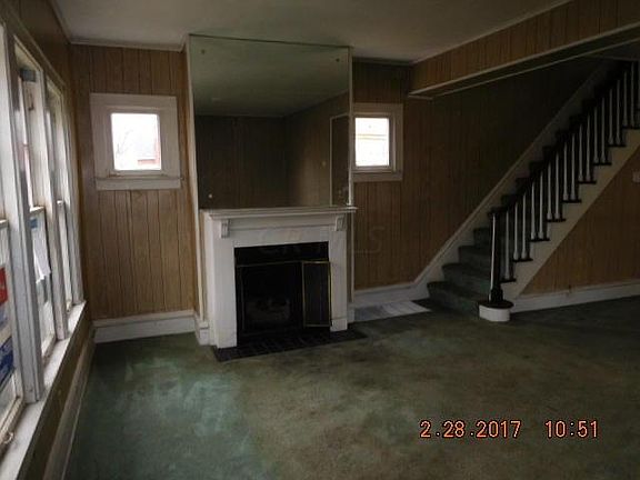 4th image of 63 Highland Ave