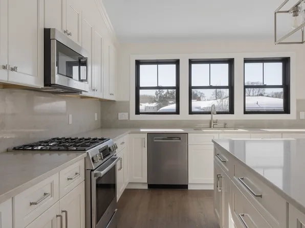 1864 River St, Hyde Park, MA 02136