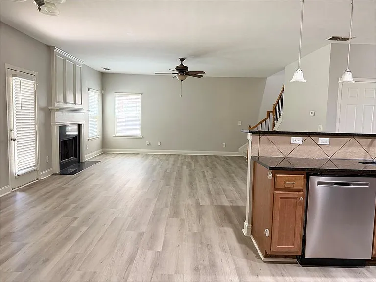3051 Montauk Hill Dr — Photo 9